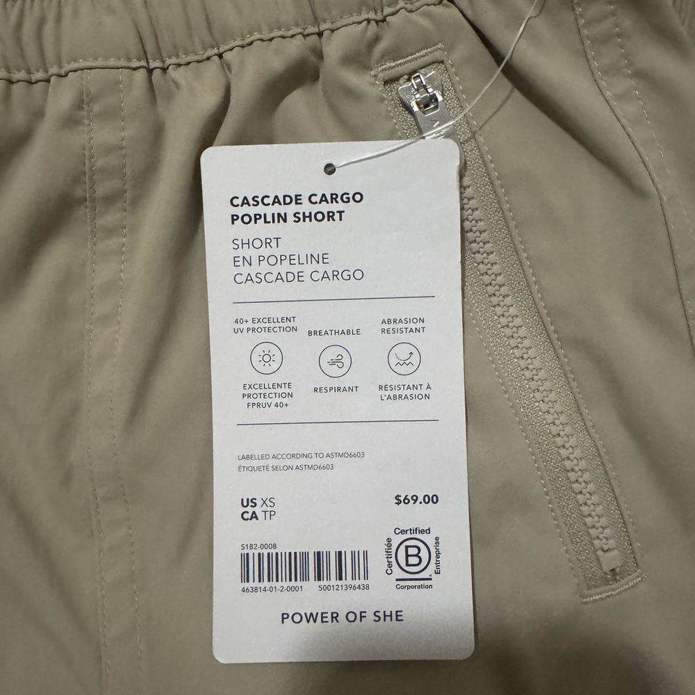Athletica Women’s Cascade Cargo Shorts - Picture 4 of 4